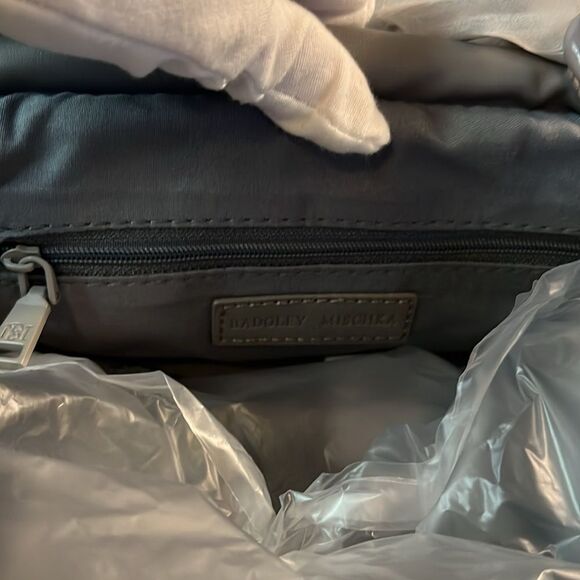 BADGLEY MISCHKA GREY WRAPPED FRAME CLUTCH WITH CHAIN STRAP NWT - Picture 6 of 10